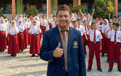 “AKHIRNYA! LIBUR NATAL & TAHUN BARU 2025–2026 BEBAS PR GILA-GILAAN – RESMI DARI MENDIKDASMEN!”